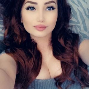 Meet your Posher, Tania